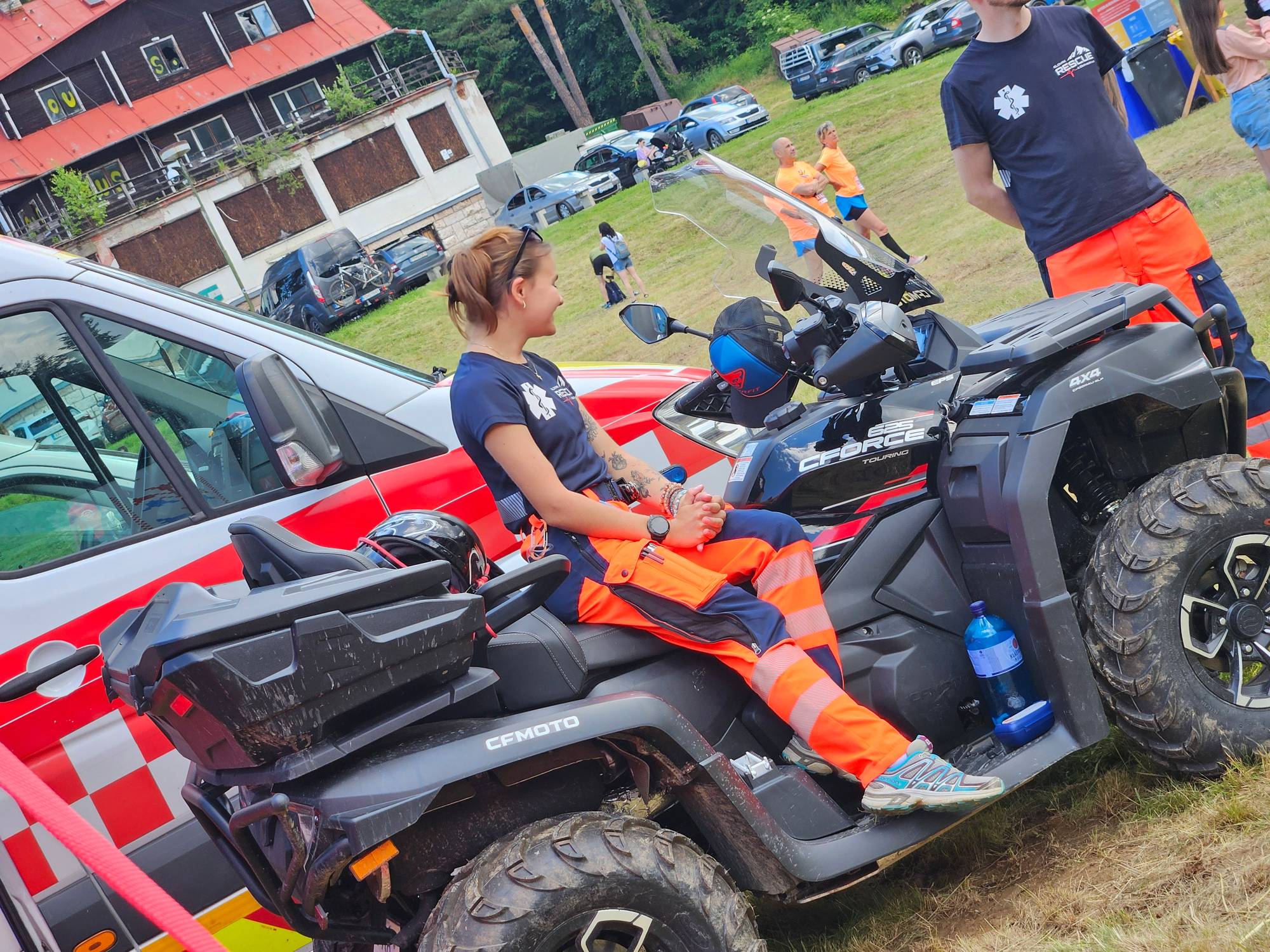 slovak rescue zachranne vozidlo